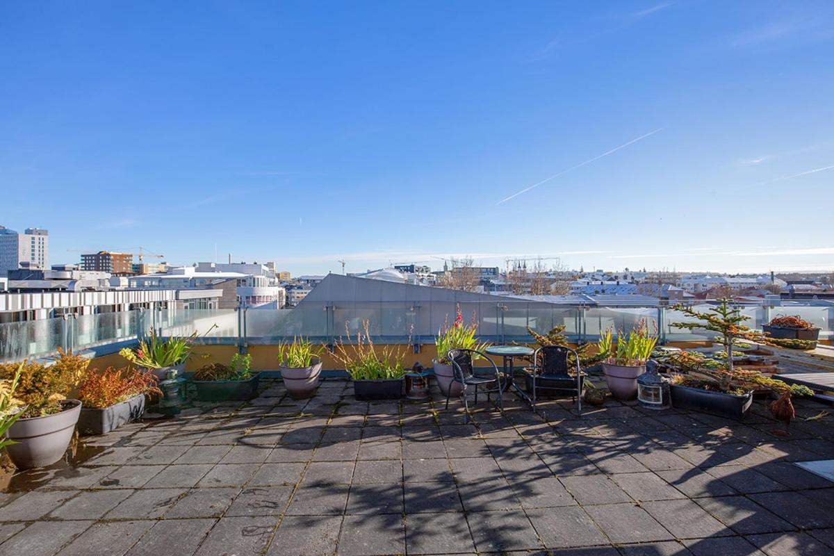 Penthouse Apartment With Panasonic Mountain View Reykjavík Eksteriør bilde